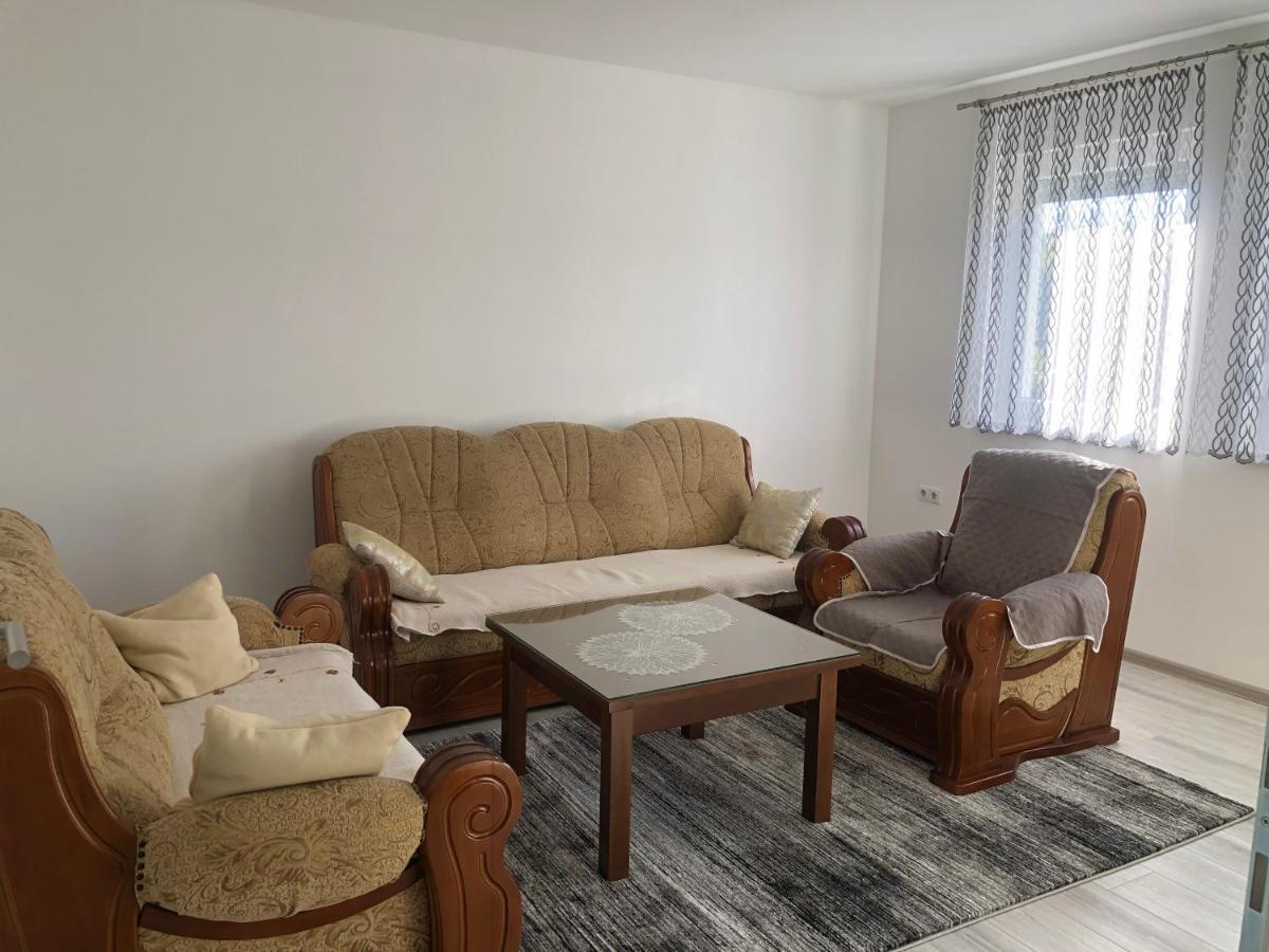 Flat Stan Mesa Selimovic Apartment Zivinice ภายนอก รูปภาพ