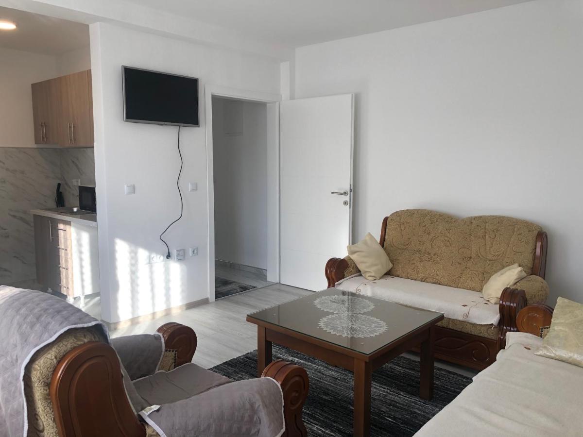 Flat Stan Mesa Selimovic Apartment Zivinice ภายนอก รูปภาพ